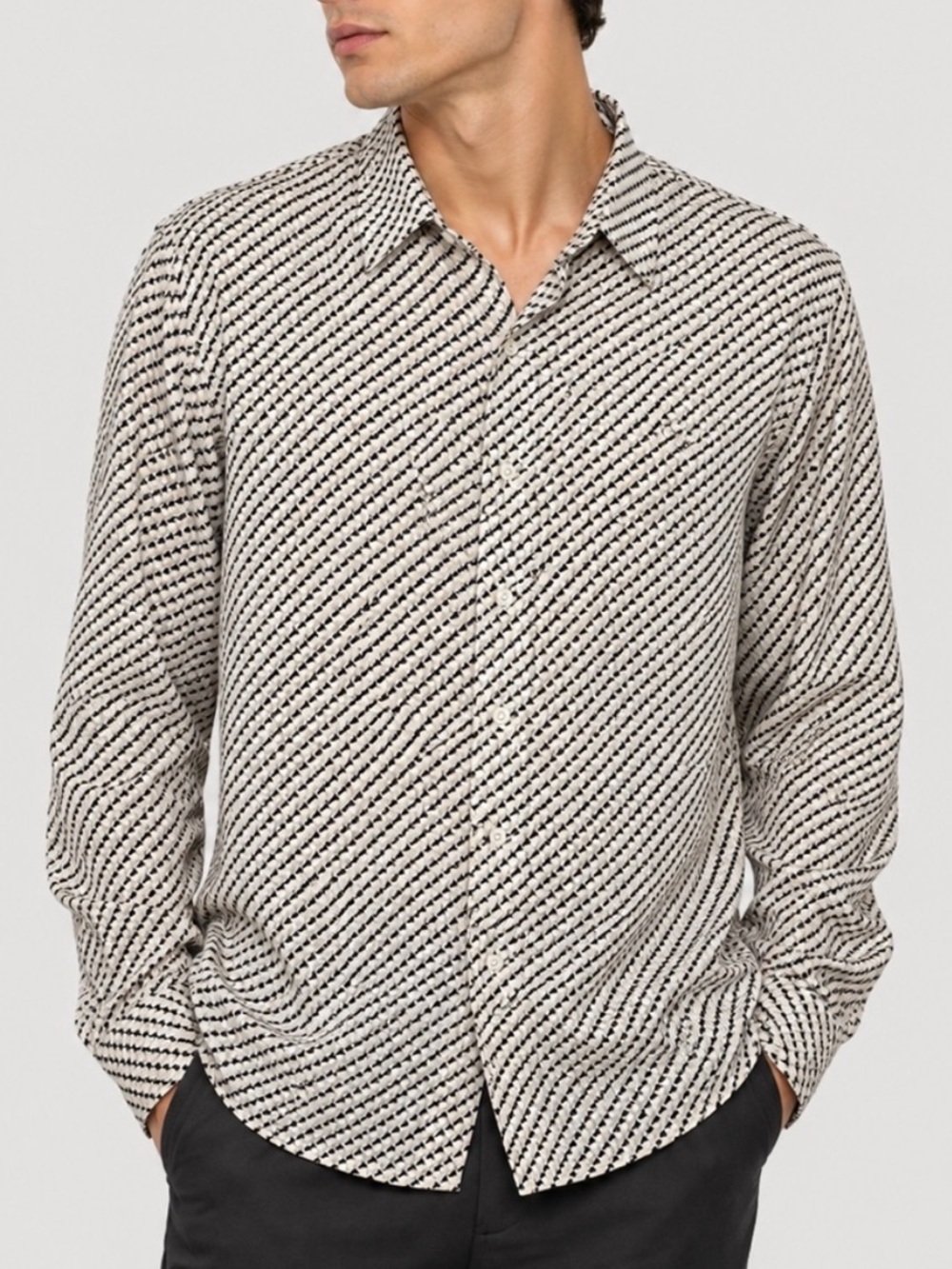 NWT Ted Baker Black & Cream Patterned Button-Down Shirt - Picture 1 of 8